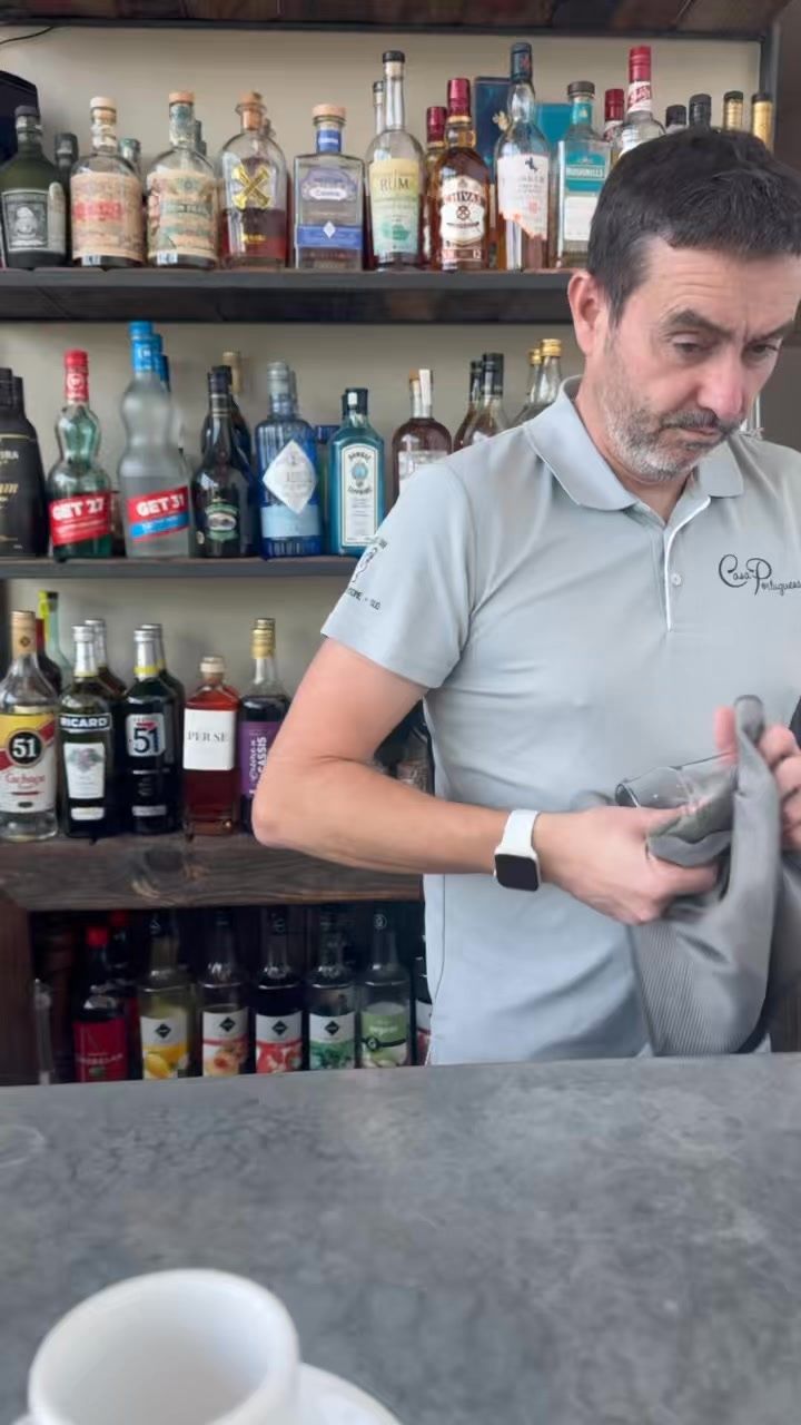 « Je suis nouveau » — Luis, depuis 2020 n______________nn    ️ Réservation au 04 68 52 79 31 ...